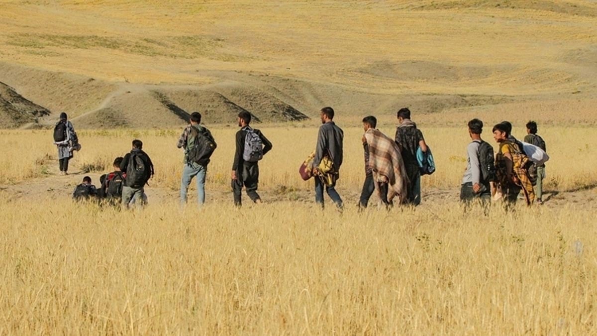 İçlerinden Mossad ajanı çıkınca 700 bin Afganı sınır dışı ettiler