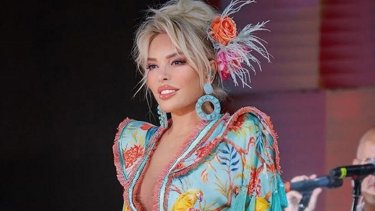 Yıllar sanki bir tek ona işlemiyor... Ajda Pekkan'ı görenler 'Barbie gibi' diyor