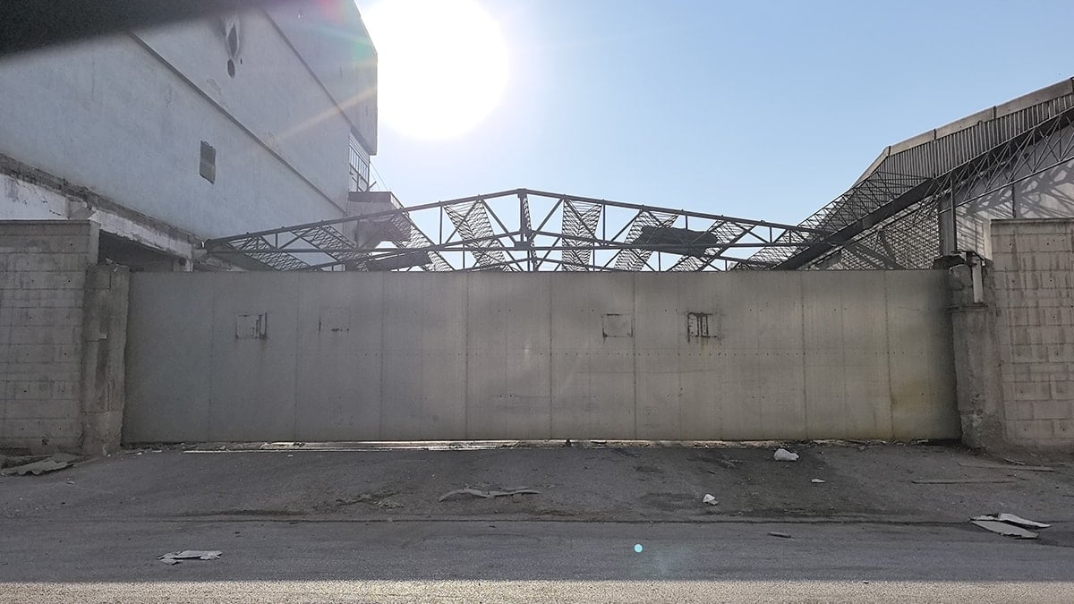 Bursa'da beton zemine düşen işçi ağır yaralandı