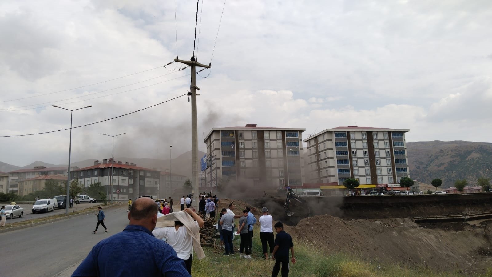Doğal gaz hattında korkutan patlama! Şehirde gaz akışı kesildi