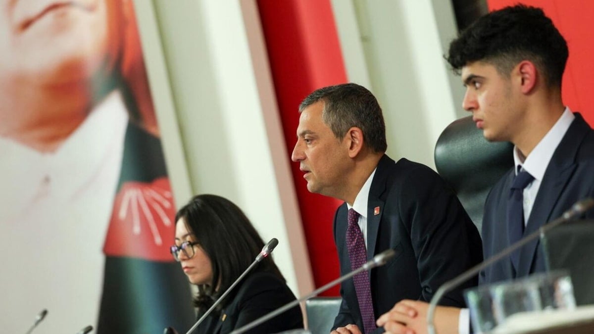 CHP'de maraton başladı: Gölge bakanlar sunum yapacak