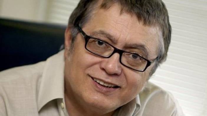 Duayen gazeteci Hikmet Çetinkaya entübe edildi