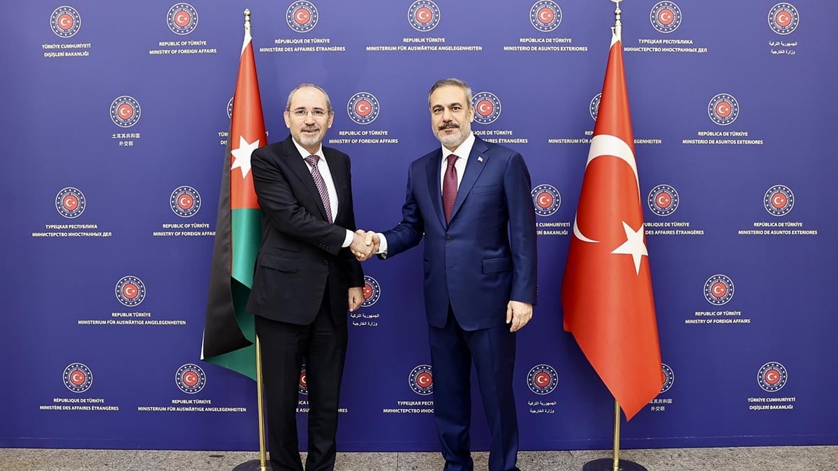 Bakan Fidan ve Ürdünlü Mevkidaşı ile görüştü