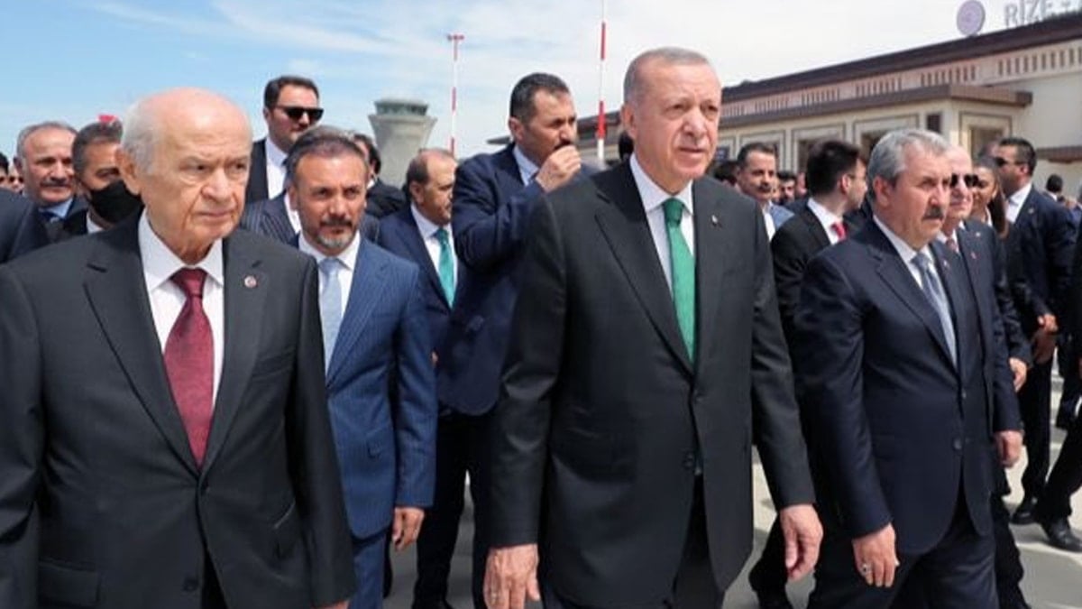 Eleştirilerin ardından sürpriz zirve: Erdoğan, Bahçeli, Destici Bir Araya Geldi