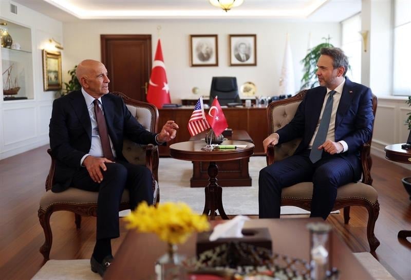 Tom Barrack Enerji Bakanı Alparslan Bayraktar ile görüştü