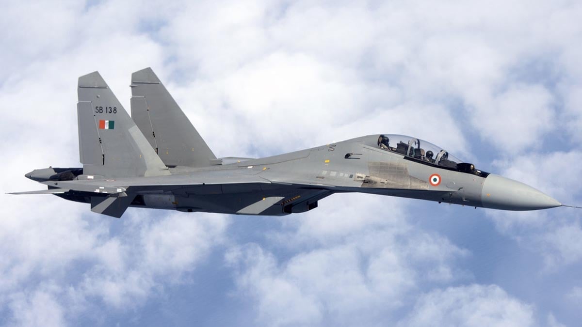 Hindistan'da savaş uçağı düştü: 2 pilot hayatını kaybetti