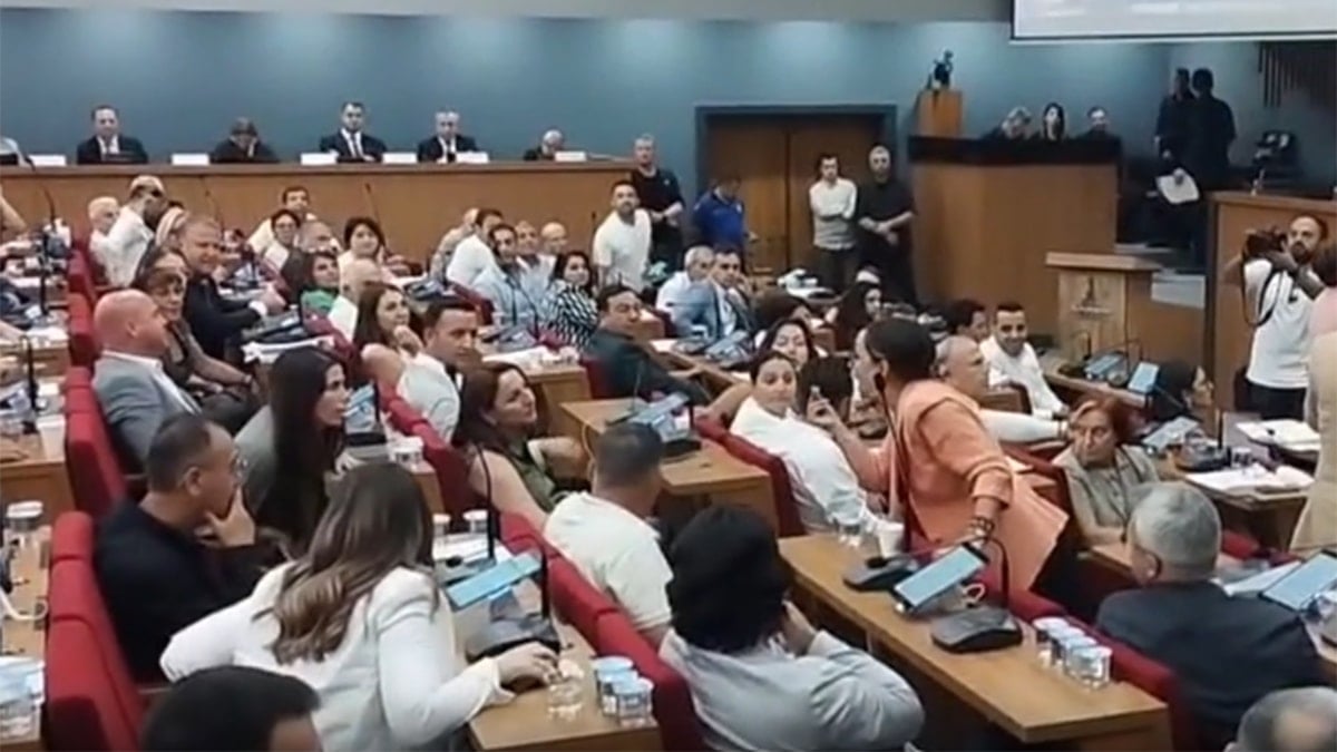 AKP'nin verdiği önerge meclisi karıştırdı: Bunlar nasıl cümleler?