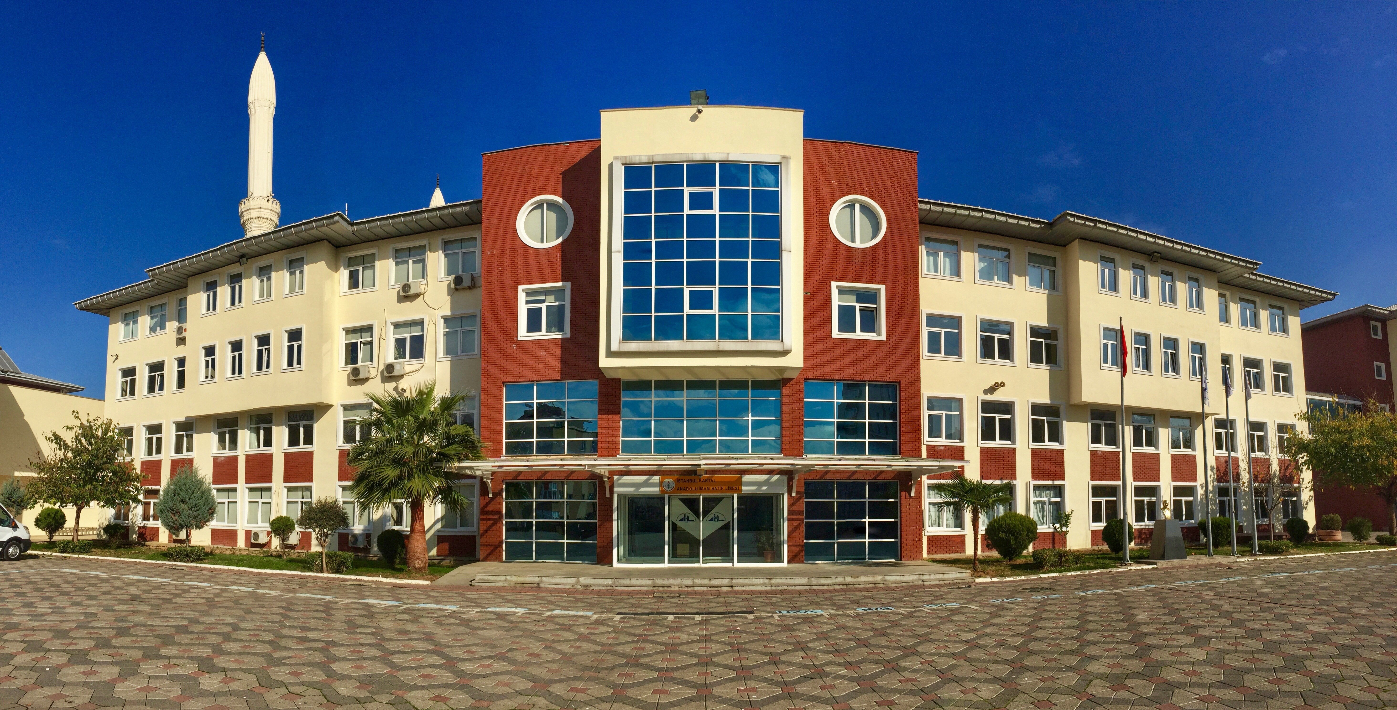 Kartal İmam Hatip'in rekoru: İlk 10'da 6 birinci