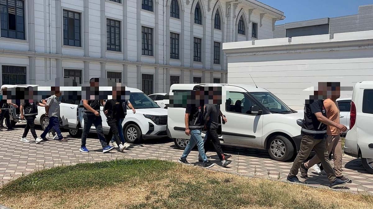Kandıra'da 3 kişinin av tüfeğiyle yaralandığı kavgaya ilişiklin 3 tutuklama