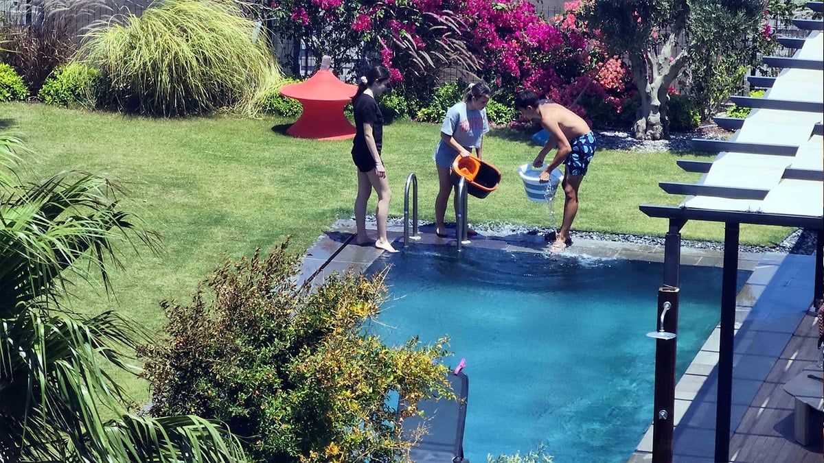Bodrum’da lüks villalar yanmaktan son anda kurtuldu
