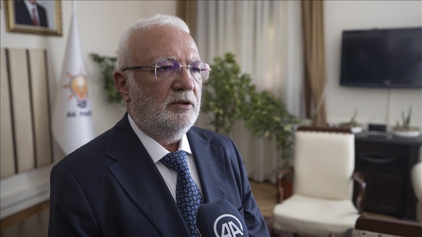 AKP'li Elitaş'tan partililere 'şehit aileleriyle tartışmayın' uyarısı!