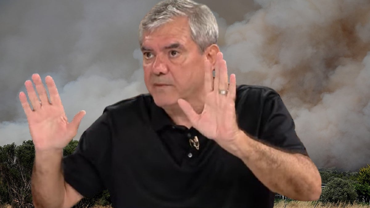 Yılmaz Özdil'den yangın isyanı: 'Gözyaşıyla söner mi?'