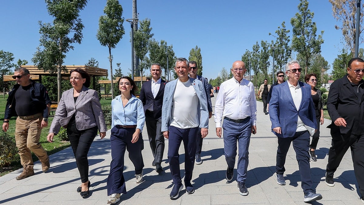 Özgür Özel ve Mansur Yavaş'tan açılış öncesi Ankara mesaisi