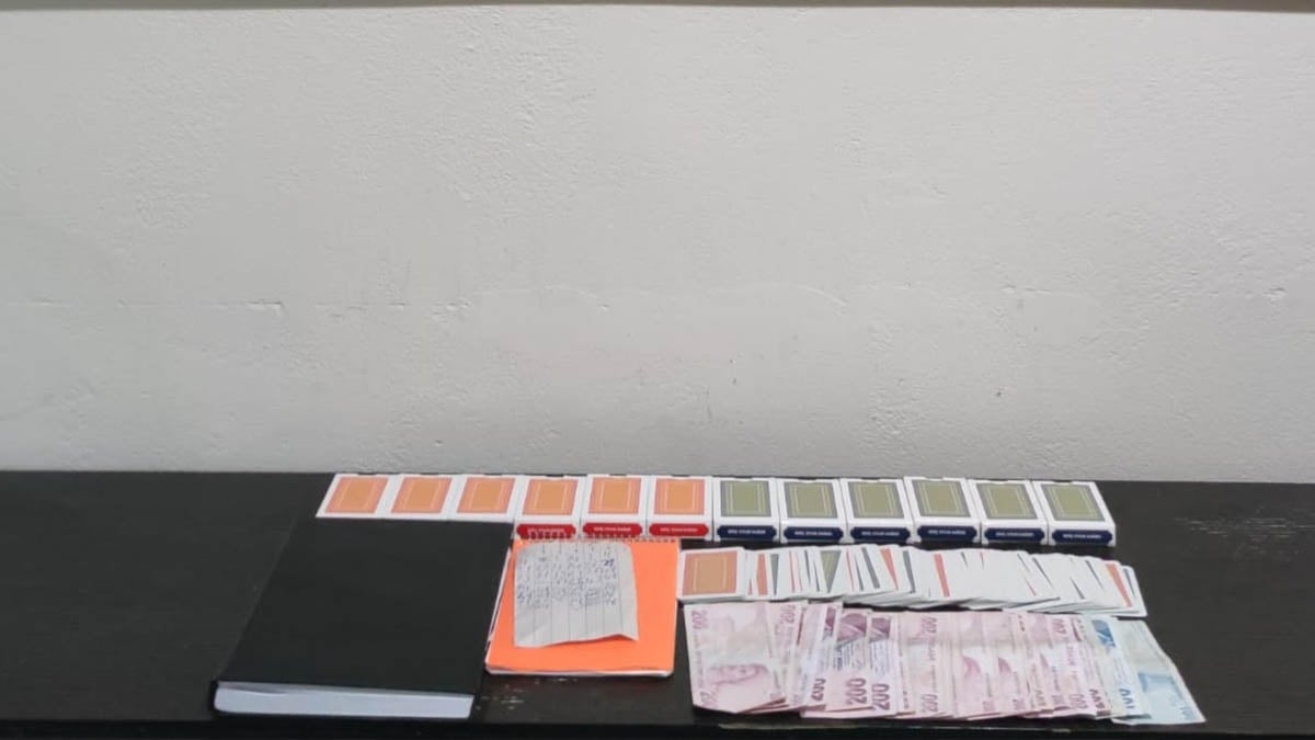 Kumar oynarken yakalanan 6 kişiye 55 bin 482 lira ceza
