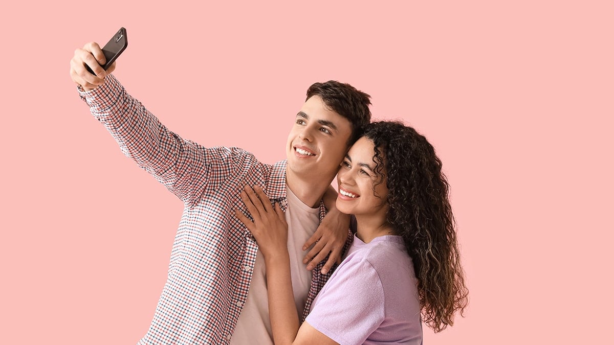 Eski sevgilinizle fotoğraflarınız başınıza iş açabilir! Suç sayıldı