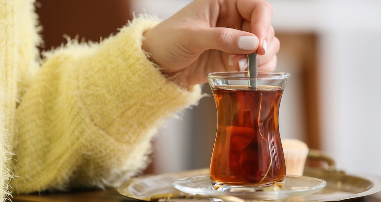 shutterstock2027340935-1jpg-Rz3fMnGFfUGN-MoX-ye0Cg Bu bardaklardan sakın çay içmeyin: Zararlı madde üretiyorlar
