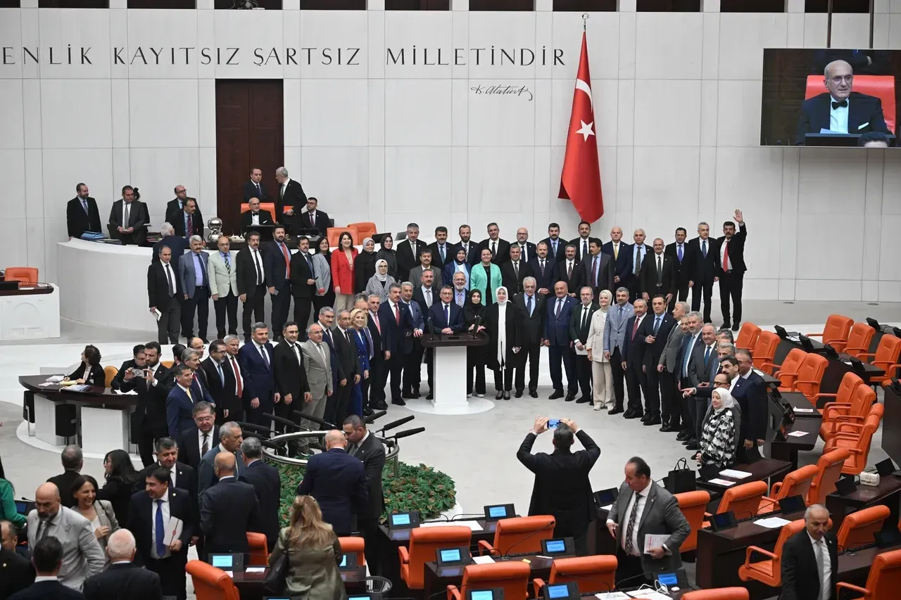 70 günlük tatil kararı Resmi Gazete'de yayımlandı