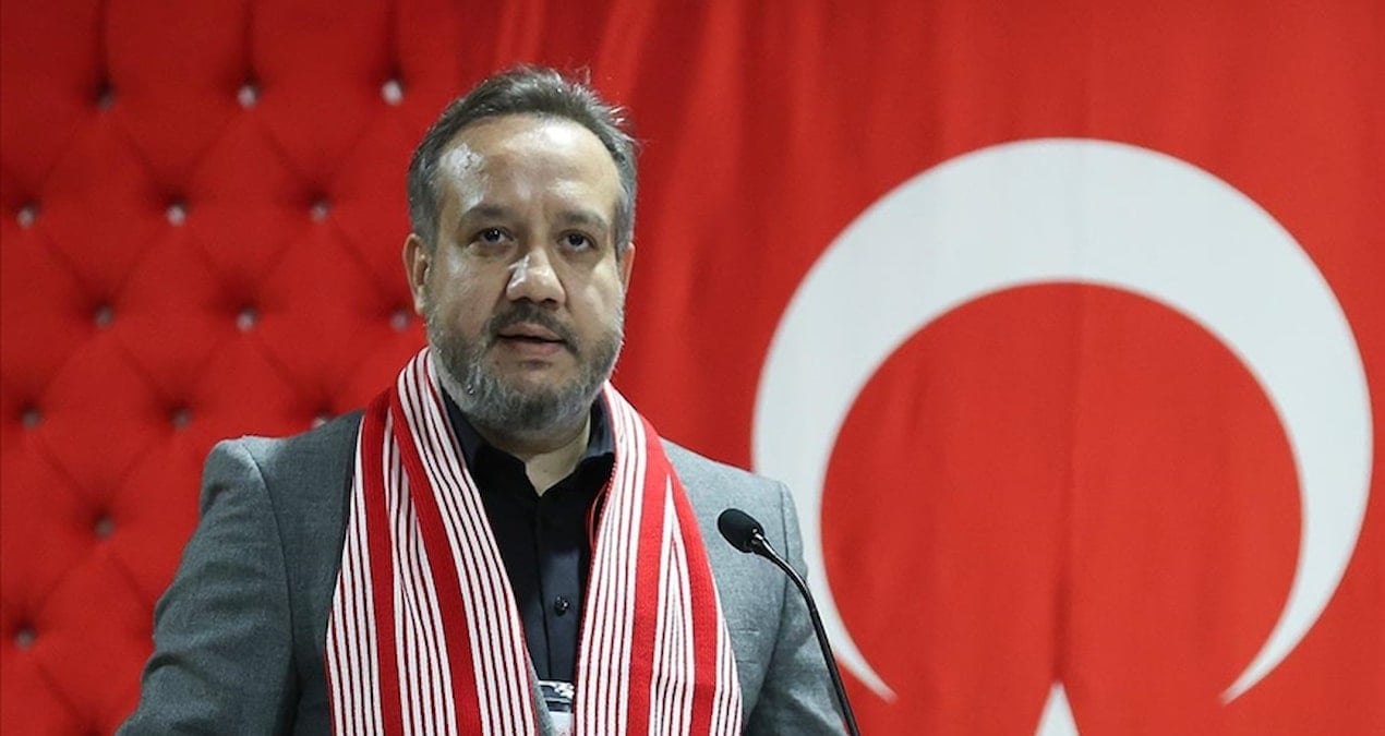 Antalyaspor'da Şok İstifa! Başkan Boztepe Görevini Bıraktı