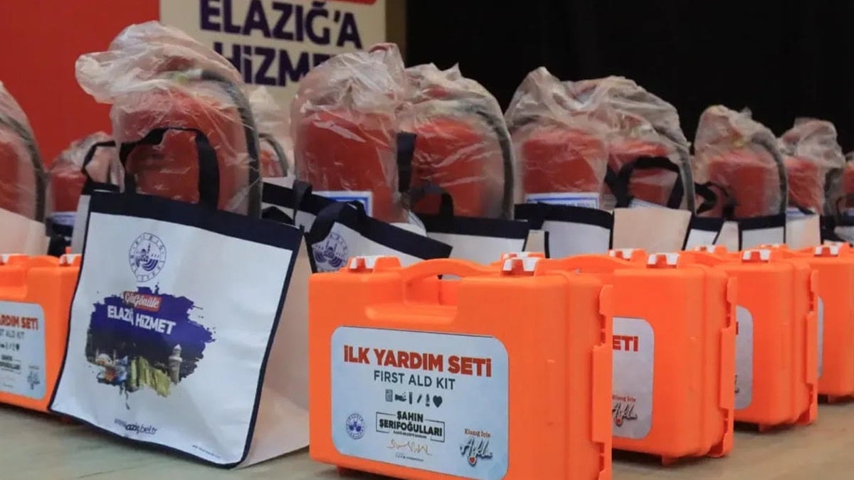 AKP’li belediyeden ‘yangın’ tedbiri: Muhtarlara yangın tüpü dağıtıldı