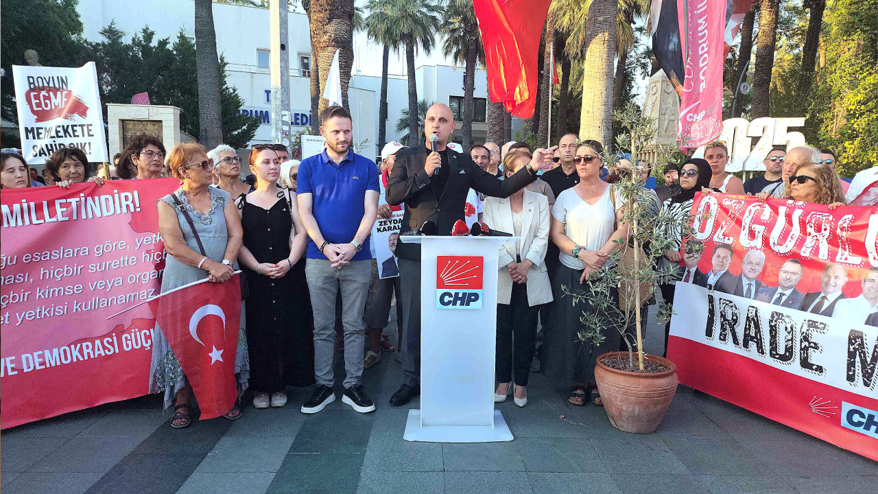Tutuklanan CHP’li Belediye Başkanları için Bodrum’un en güzel yerine Demokrasi v Özgürlük- zeytin ağacı dikilecek