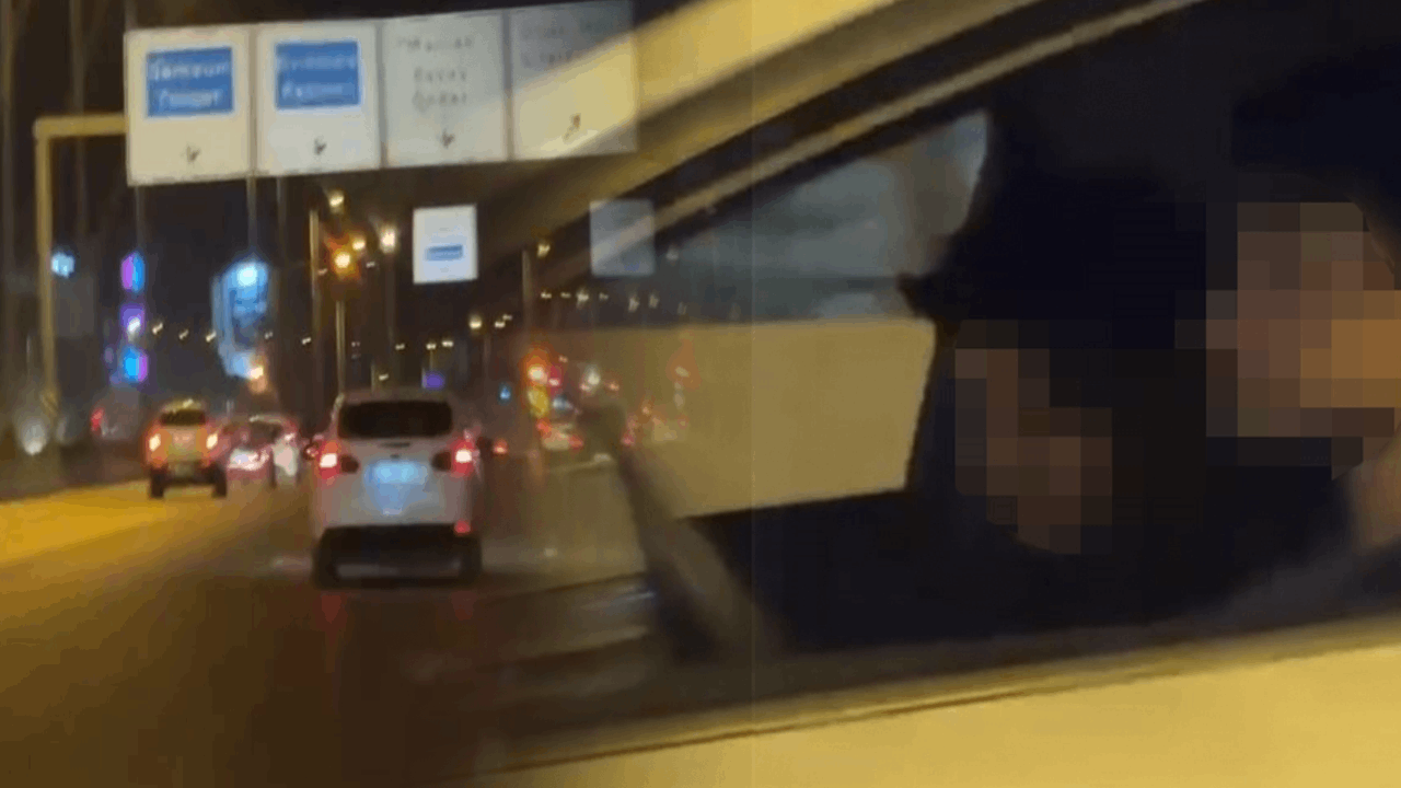 Ankara'da trafiğe çıkan çocuk sürücü tehlike saçtı