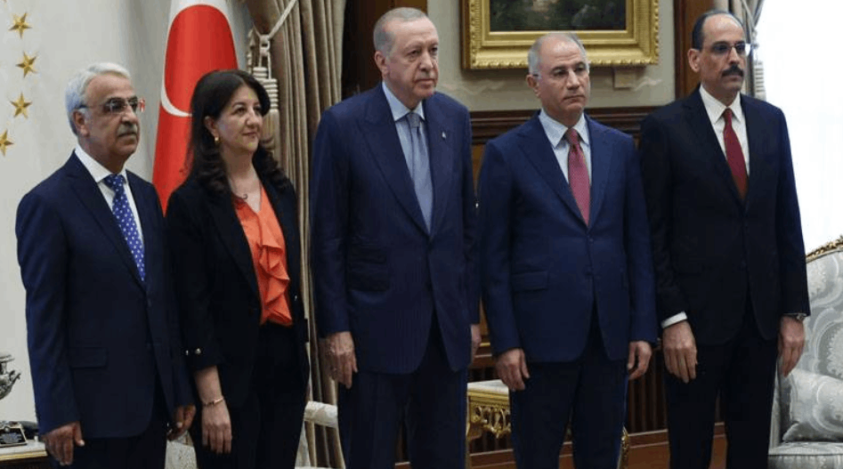 DEM Parti'den Erdoğan'a her gün yeni bir övgü