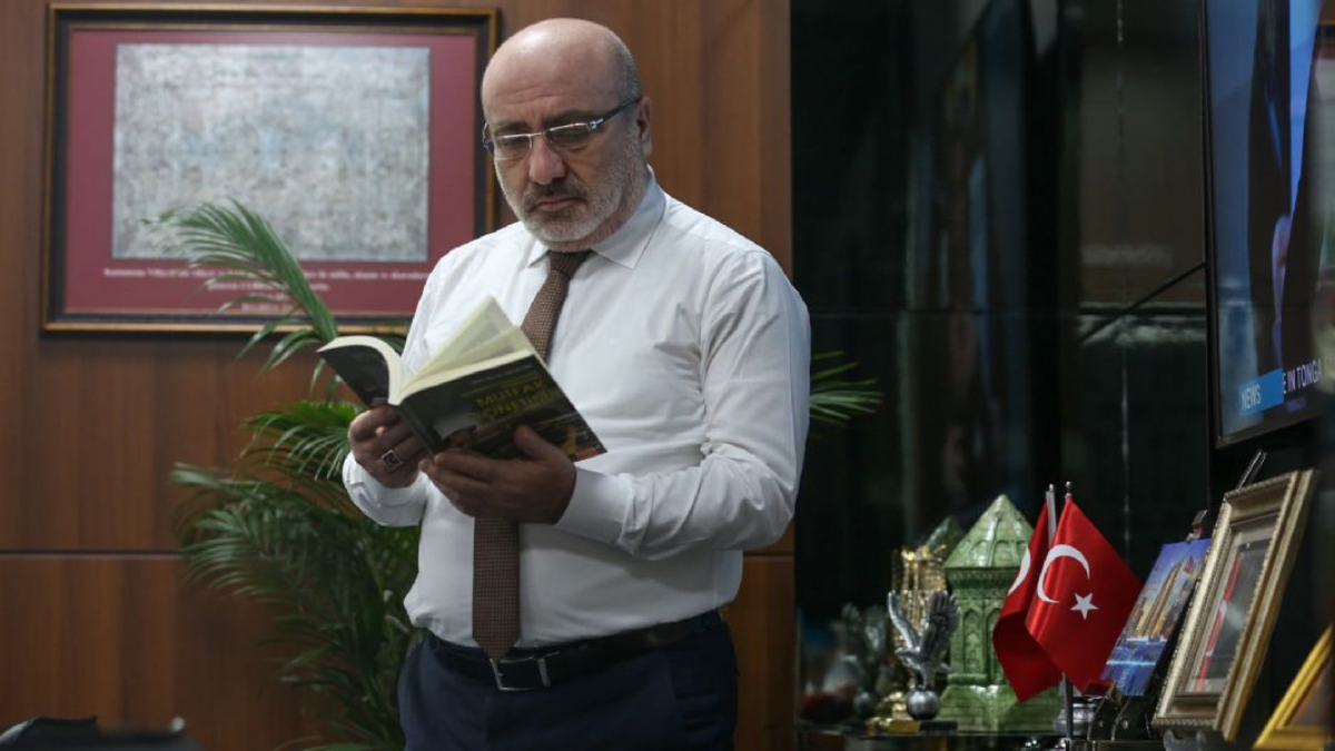7 milyon TL'ye makam odasını yeniletti, YÖK 'Rektör beyin takdiri' yanıtını verdi