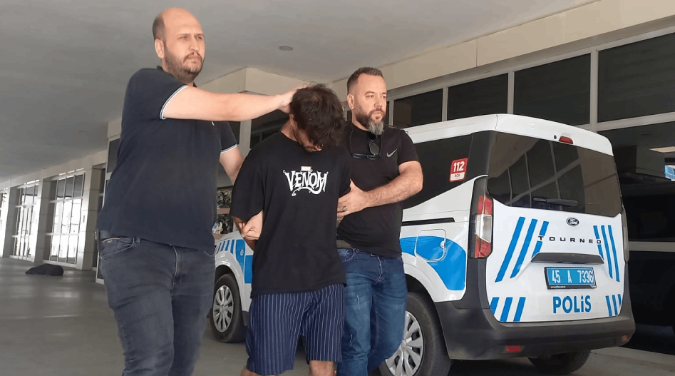 Evinde ölü bulunan genç kadının kocası İzmir'de yakalandı