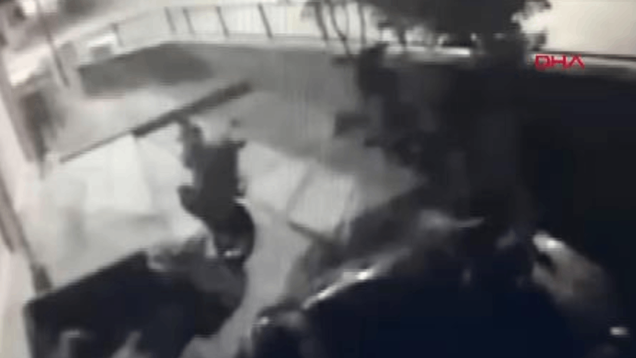 Eski eşinin motosikletini 50 bin TL’ye kundaklattı