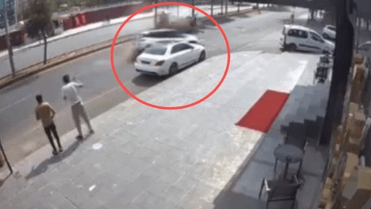 Cipe çarpan taksinin takla attığı anlar kamerada
