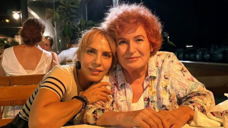 Selda Bağcan'a ne yaptınız... Gören Meral Akşener sandı Selda Bağcan'a ne yaptınız... Gören Meral Akşener sandı
