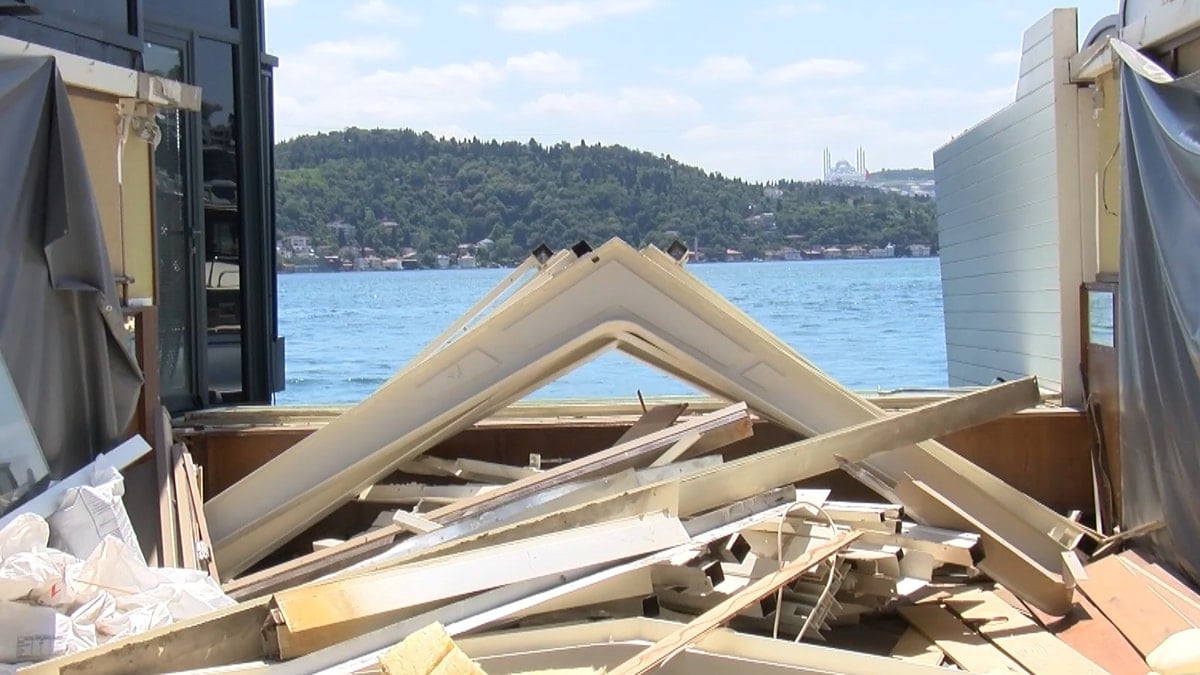 Bebek'te ünlü pastanenin yıkımına başlandı!