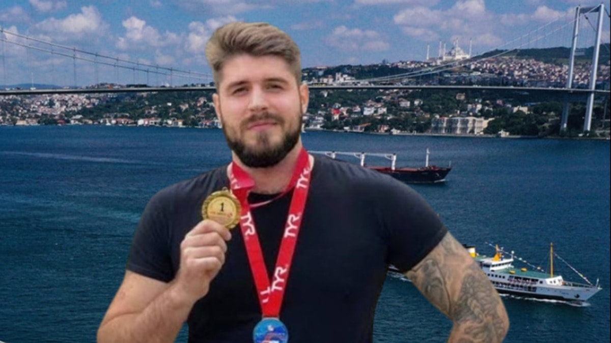 İstanbul Boğazı'nda Rus yüzücü alarmı
