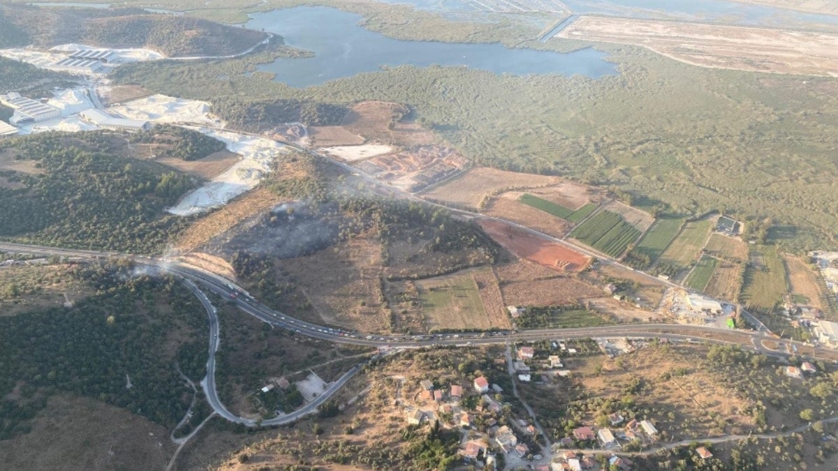 Muğla'da yangın: 2 hektar alan kül oldu