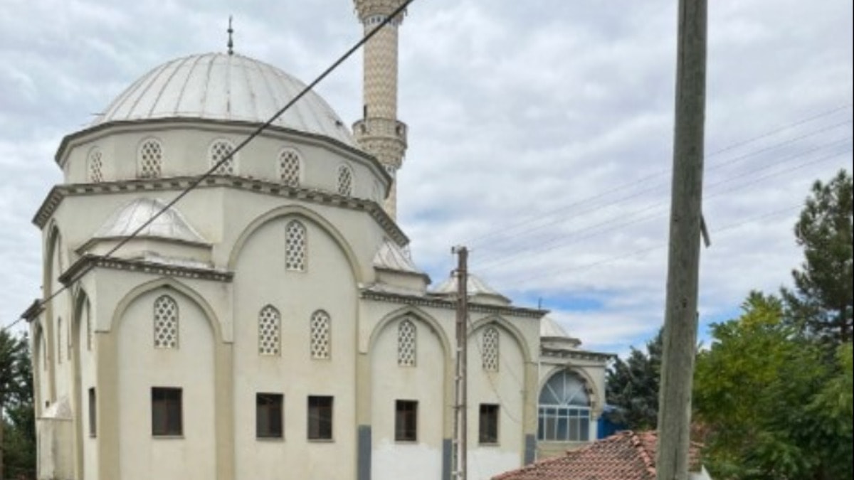 Tadilat yapılan camide feci olay: İşçi hayatını kaybetti