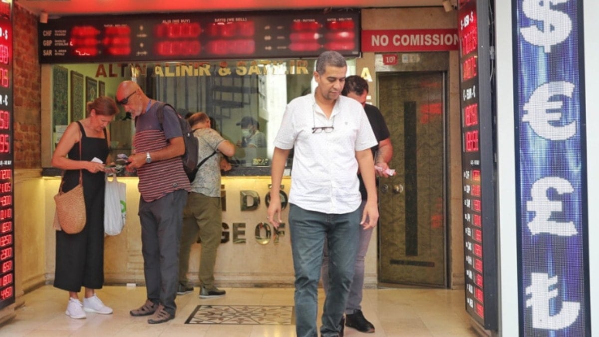 TL’ye güven 3 aydan ibaret