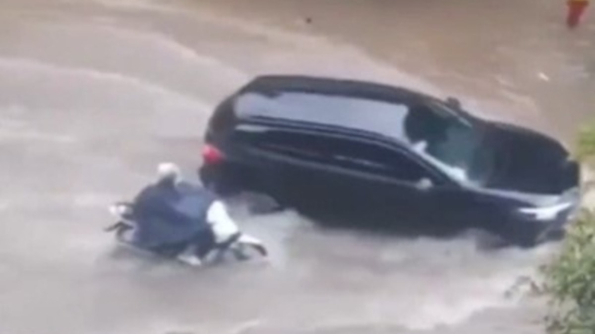 Vietnam’ı Kajiki Tayfunu vurdu: 4 ölü, 13 yaralı