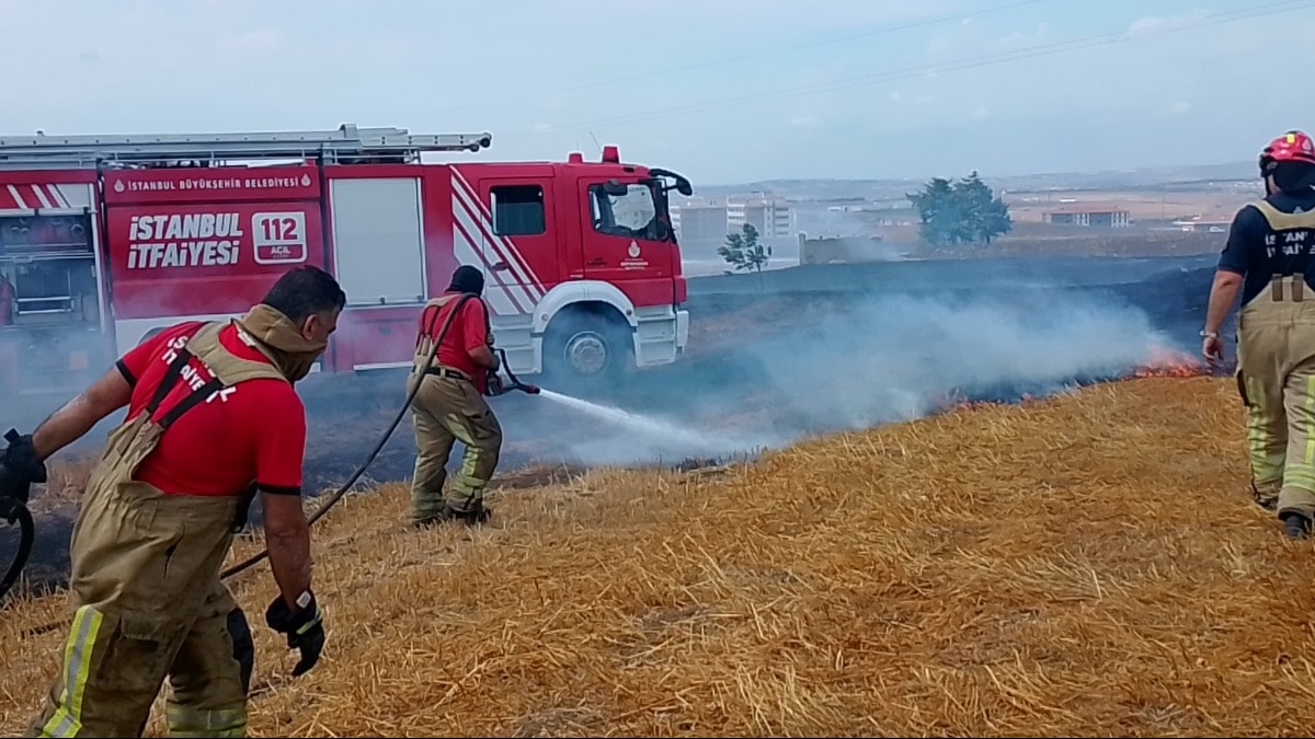 Silivri'de ot yangını