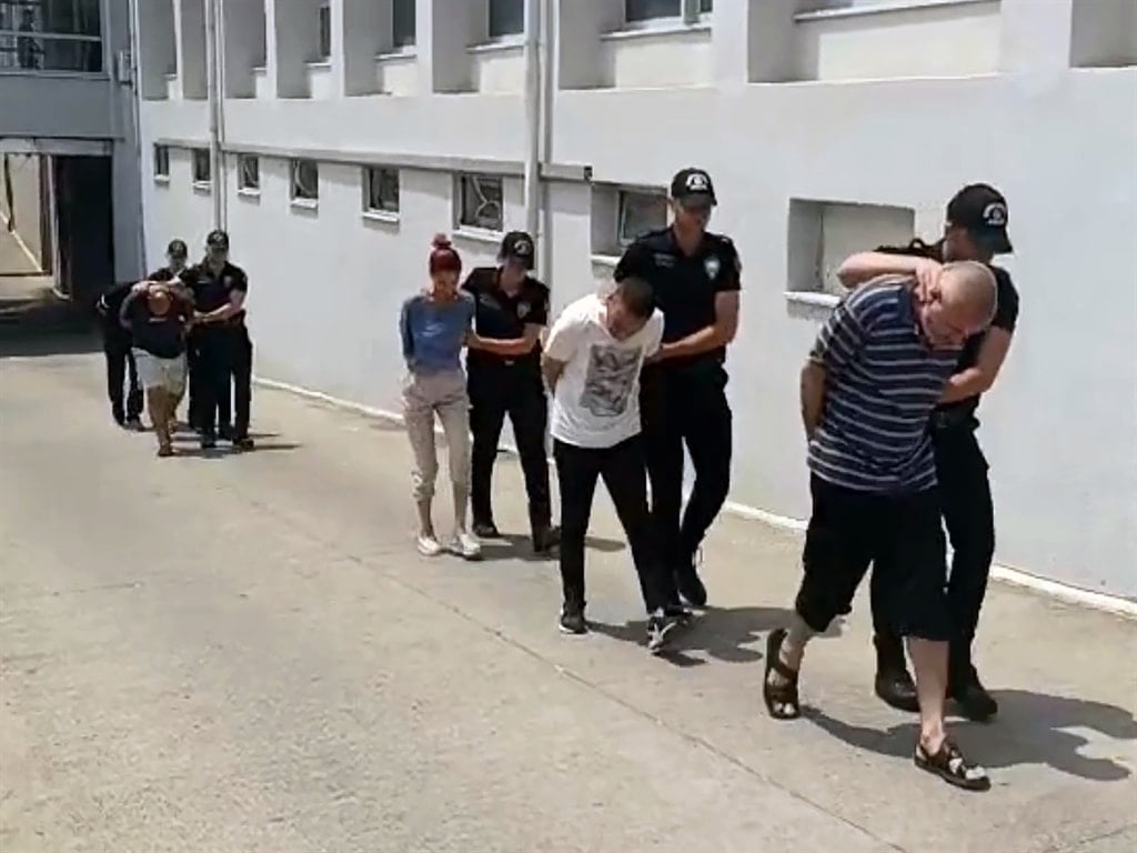 Adana’daki ‘torbacı’ operasyonunda 8 kişi tutuklandı