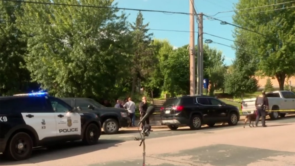 ABD'de kanlı saldırı! Bayraklar yarıya indi