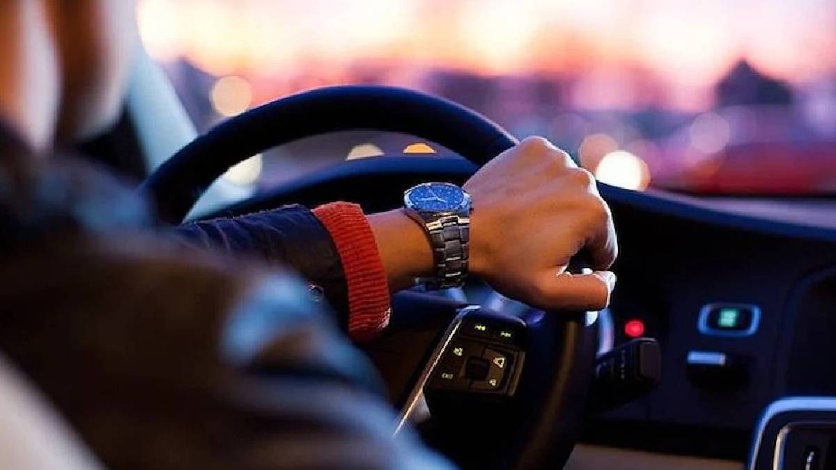 Tek elle araç kullanan herkesi ilgilendiriyor