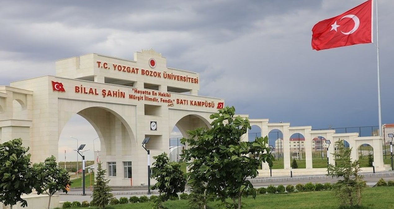 Yozgat Bozok Üniversitesi'nin Badminton Şoku! İlanında 'Antrenörlük' Şartı Arandı