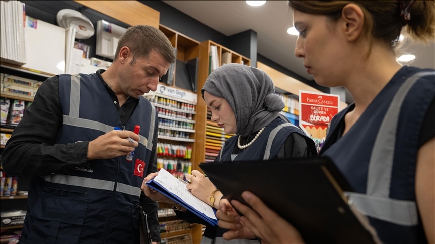 Ticaret Bakanlığı okul ürünlerini denetledi