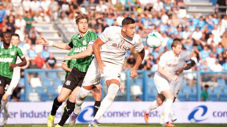 Napoli galibiyetle başladı