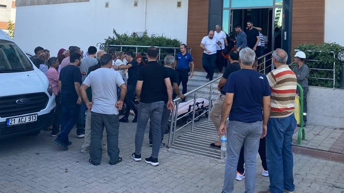 Diyarbakır'da elektrik akımına kapılan apartman görevlisi hayatını kaybetti