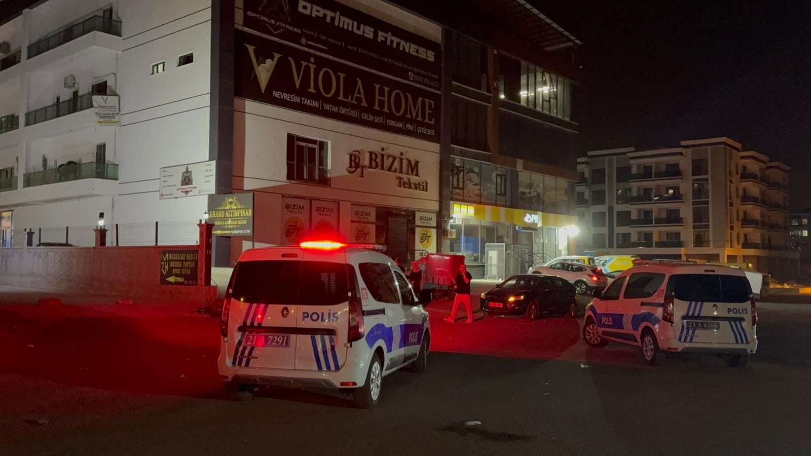 Düğün salonunu birbirine karıştıran kavga: 2 yaralı