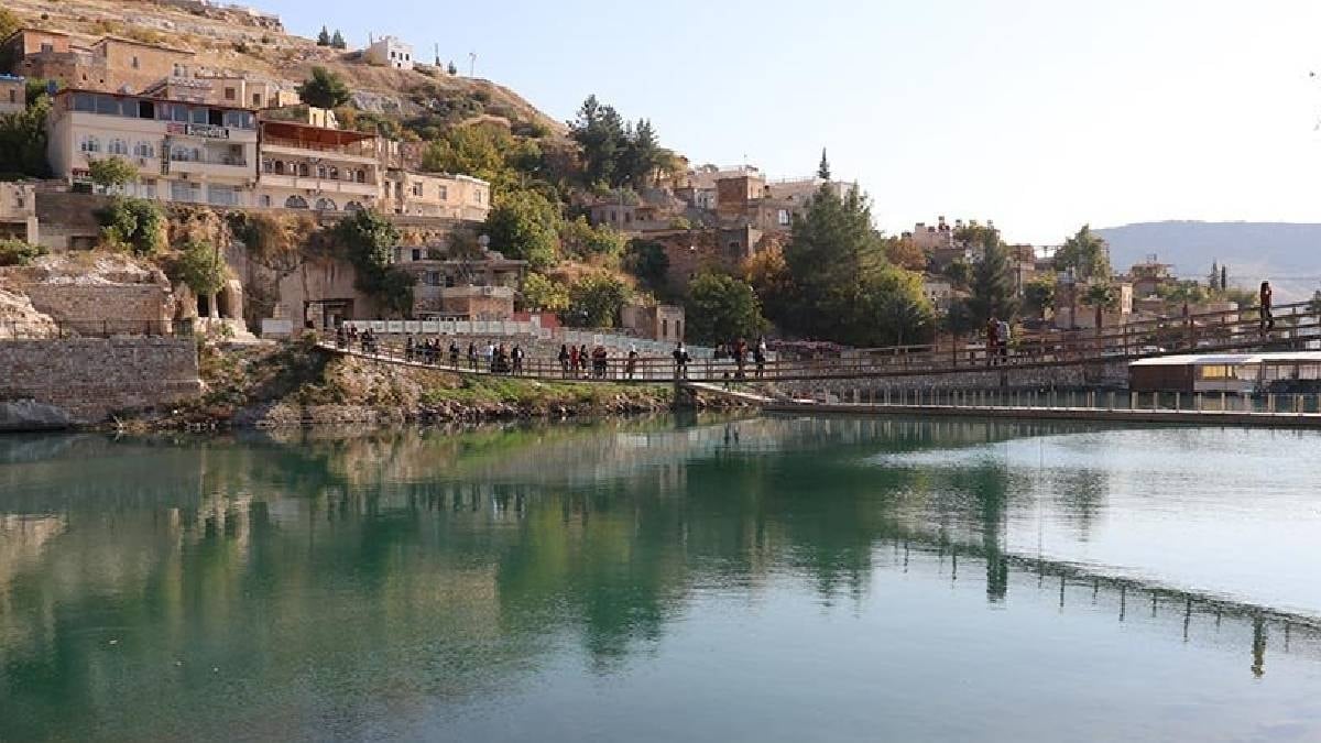 Emekliler apar topar oraya taşınıyor: Türkiye'nin en güzel şehri seçildi, ikinci baharını yaşıyorlar