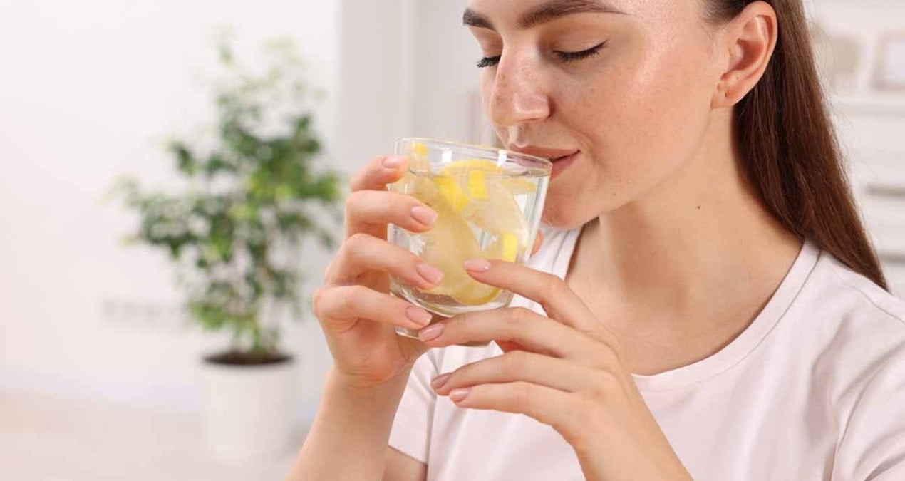 kojpg-hz7oM5LEnESjCKAZJWPmqA Limonlu su efsanesi yalan çıktı! Bilim kanıtladı: Zayıflatan 'Mucize Molekül' EGCG, en çok bu çayda bulunuyor!