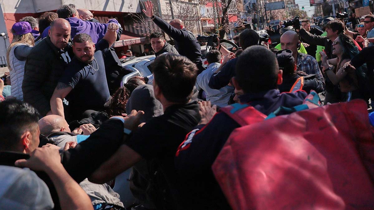 Arjantin Devlet Başkanı Milei linçten zor kurtuldu