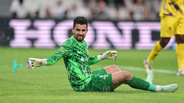 2 gün önce imza attı Dolmabahçe'de duvar ördü